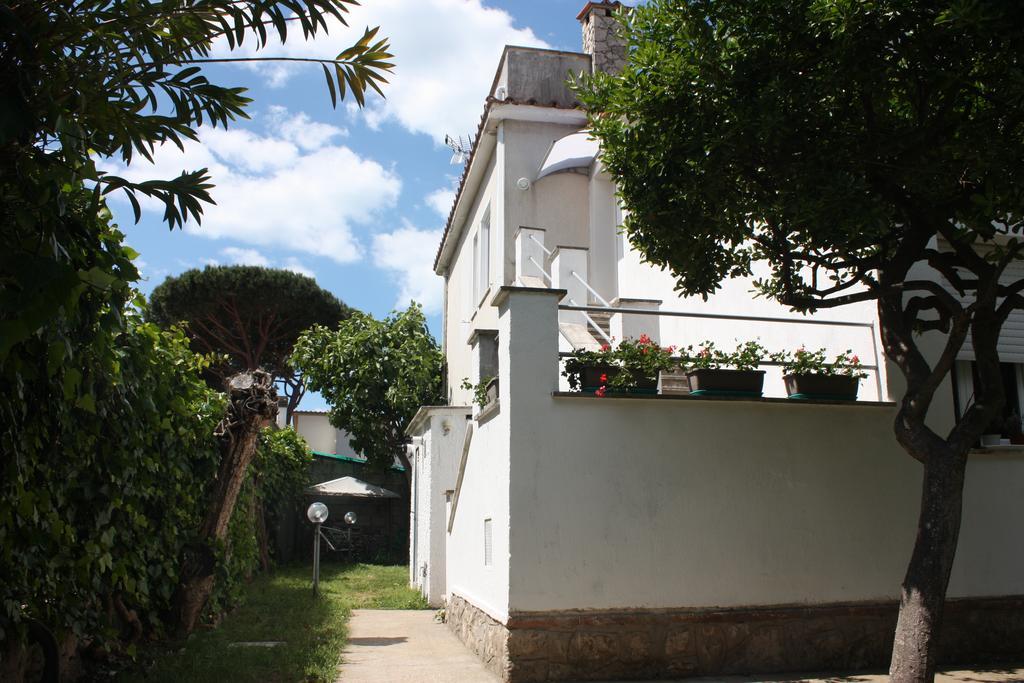 One More Night Fregenae Exterior photo